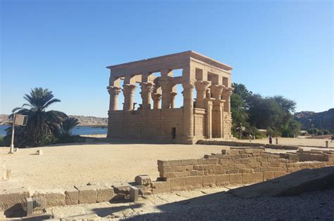 Philae Temple - Một Kiệt Tác Nghệ Thuật Cổ Đại Trên Đảo